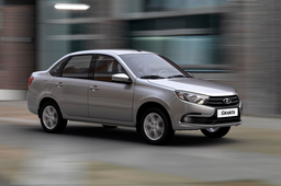 Стало известно, почему в Белоруссии такие низкие цены на Lada. Для АвтоВАЗа это очень важный рынок, на котором приходится конкурировать с дешёвыми иномарками из Европы