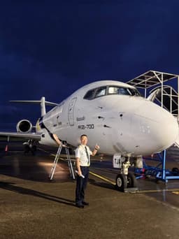 Всего 1,6 км на взлет. Китайский региональный самолет COMAC ARJ21 — аналог российского SSJ-100 — научился взлетать с коротких взлетно-посадочных полос