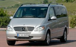 В России продают Mercedes-Benz Viano Филиппа Киркорова. В объявлении указано, что другой такой машины «в природе больше не существует»