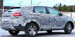 Прототип Lada Iskra Cross с 6-ступенчатой коробкой передач показали на фото