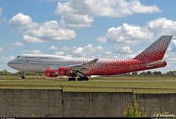 Российские Boeing 747 вновь поднимаются в небо: большие четырёхдвигательные самолёты не очень эффективны, но зато они просты и надёжны