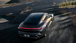 Porsche целый год создавала краску, позволяющую менять цвет. Представлен Taycan Turbo S Celestial Jade