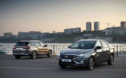 Обогрев рулевого колеса и заднего сиденья, резина Pirelli и даже 10-дюймовый экран, но ПТФ нет, а наружные зеркала старого образца. Инсайдеры показали обновленную Lada Vesta Enjoy