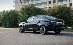 Жесткость кузова Lada Aura — на уровне Lada Vesta SW, хотя Aura длиннее на 25 сантиметров