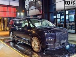 Ультимативный минивэн, очень быстрый и комфортный, дешевле Volvo EM90, с пожизненной гарантией для первого владельца — Zeekr 009 Glory Edition — установил рекорд продаж