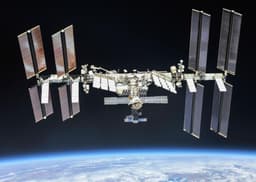 Орбиту МКС подняли на 3,2 километра при помощи двигателей космического корабля "Прогресс"