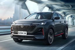 Самый успешный и любимый россиянами Changan: у дилеров закончились Changan CS55 Plus. Теперь модель называется иначе