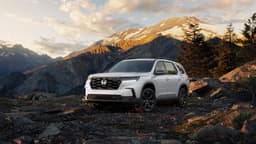 Один из самых долговечных кроссоверов Honda Pilot в России сильно подешевел