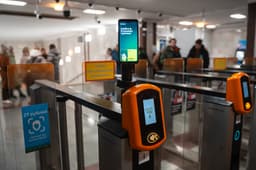 В метро по улыбке: Сбер запустил биометрическую оплату в Самаре