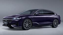Мощнее Camry, больше Camry, роскошнее Camry — по цене Camry. Большой люксовый седан Voyah Passion оценили в 5 млн рублей, продажи стартуют в апреле