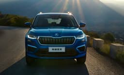 Популярный кроссовер Skoda Kodiaq сильно подорожал в России — за пару месяцев цена поднялась на полмиллиона рублей