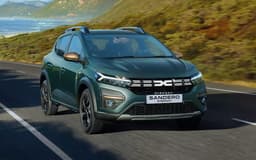 «Тот самый Renault Sandero Stepway, который давно знают россияне». Новый Dacia Sandero Stepway продают в России, но цена сильно подросла