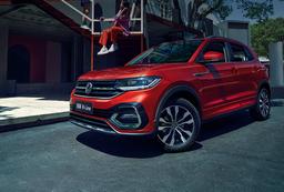 Кроссовер Volkswagen с 6-ступенчатым «автоматом» и простым мотором — всего 2,3 млн рублей. В Россию привезли новые Volkswagen Tacqua