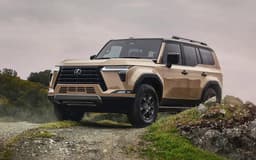 Дилеры начали продавать новейший Lexus GX с двухлетней гарантией, но внедорожник заметно дороже старого доброго Toyota Land Cruiser 300