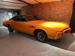 Изящная катапульта из 1960-х годов с 7,5-литровым мотором V8. Винтажный Buick Riviera продают в России за 5,55 млн рублей