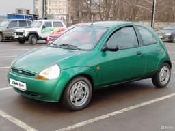 В России продают новый Ford за 590 тыс. рублей. Он выпущен в 2000 году