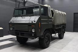 «Аналог «ГАЗ-66», только на автомате и с кондиционером». В России продают полноприводный грузовик Toyota Mega Cruiser