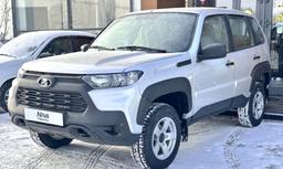 Редчайшие «платиновые» Lada Niva Travel приехали к дилерам