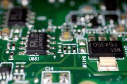 В Китае настоящий бум: чипы Nvidia H20, на которых обучали DeepSeek, и серверы скупают активными темпами