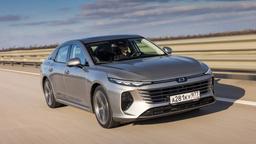 Современная замена Skoda Superb вышла в РФ ещё в декабре, но почти ни у кого из дилеров машин нет. Что происходит с Bestune B70