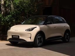 Новейший бестселлер Geely с большим экраном и ОС от Meizu дешевле $10 000. Менее чем за полгода выпущено более 100 000 Geely Geome Xingyuan