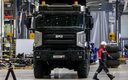 На замену Volvo, MAN, Scania и Mercedes: в России наладили производство грузовиков БАЗ с 90% отечественных комплектующих