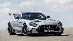 Россиянам предлагают Mercedes-Benz AMG GT