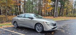 Новый Nissan Sentra вышел в продажу в США: космический дизайн, «цифровой салон», простой 2,0-литровый мотор — всего 23,6 тыс. долларов (2,1 млн рублей)