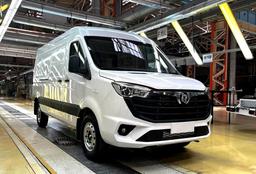Отечественный конкурент «ГАЗели» обзавелся «автоматом». Стартовали продажи нового Sollers Atlant с 2,7-литровым мотором и автоматической коробкой передач