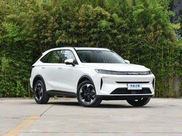 Кроссовер большой, цена — низкая. В Китае стартовали продажи нового Haval H6L — 128 тыс. юаней (1,45 млн рублей) за 238 л.с., 9-ступенчатый «автомат» и топовое оснащение
