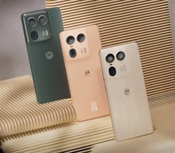 Новый смартфон Motorola на Snapdragon 8 Gen 5 показал свои возможности до анонса. Предположительно, это Moto X70 Ultra / Edge 70 Ultra 
