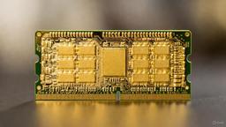 С таким ростом на памяти можно было бы озолотиться. Samsung повышает цены на чипы DDR5 на 50-60%