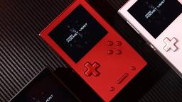 Премиальная портативная консоль, но для ретро-игр. Ayaneo Pocket Vert выделяется цельнометаллическим корпусом и экраном с плотностью 615 ppi