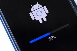 Евросоюз на самом деле не обязывает производителей смартфонов выпускать обновления Android пять лет? Так считает Motorola