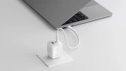 70 Вт в кармане. Очень компактная зарядка Belkin BoostCharge Pro способна зарядить Samsung Galaxy S25 на 50% всего за 26 минут