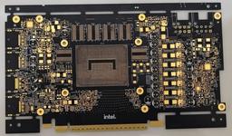 Intel работала над более мощной видеокартой с огромным объёмом кеш-памяти. В Сети появились параметры GPU отменённой модели