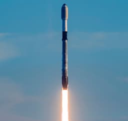 2025 год ещё не закончился, а SpaceX уже установила рекорд: компания вывела на орбиту 3095 спутников — на 1133 больше, чем за весь 2024 год