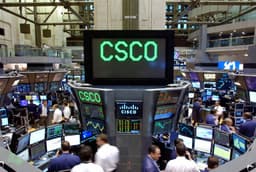 Cisco вернулась на вершину: акции компании обновили исторический максимум 2000 года