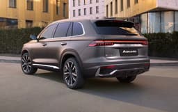 Продажи автомобилей Geely в России упали почти на 40%, даже популярный Monjaro теряет покупателей
