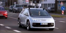 Чувствуют ли люди себя комфортно в роботакси? Volkswagen запустила в Германии проект Gen.Urban для изучения не только авто, но и пассажиров