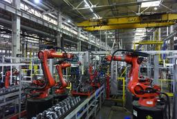 Современный ГАЗ: на заводе уже работают более 600 роботов
