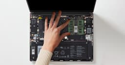 Dell переплюнула Apple и оценила 16 ГБ ОЗУ в 550 долларов. Именно столько стоит замена 16 ГБ на 32 ГБ в конфигураторе модели XPS 13