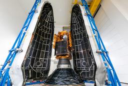 SpaceX провела рекордный год: 170 запусков ракет