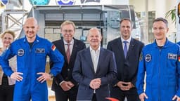 Немецкий астронавт станет первым европейцем, облетевшим Луну