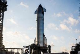 SpaceX ускорилась: Super Heavy нового поколения уже почти готов, Starship на подходе, скоро начнутся испытания