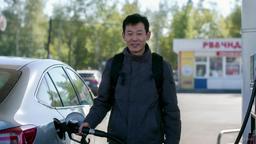 Китай наводняет мир бензиновыми авто, которые не может продать у себя дома
