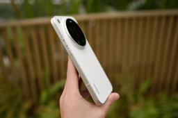 Как выглядит Xiaomi 17 Ultra вживую, и как он снимает на самом деле, рассказал и показал Digital Chat Station