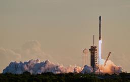 Маск раскрыл реальный масштаб Starlink: SpaceX управляет уже более 9 000 спутников