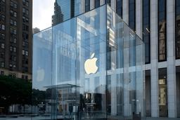 Apple лишилась двух топ-менеджеров за 72 часа и объявила о скором уходе ещё двух