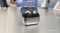 Аккумуляторы по 57 и 42 мАч. Такие получат наушники Samsung Galaxy Buds4 Pro и Buds4